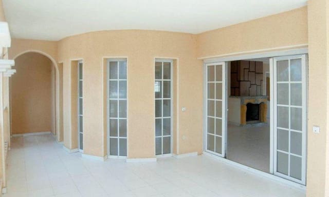 3 soverom Villa til salgs i La Manga del Mar Menor med svømmebasseng - € 780 000 (Ref: 10026382)