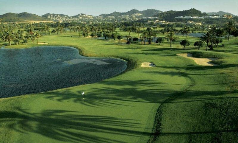 3 sypialnia Willa na sprzedaż w La Manga del Mar Menor z basenem - 780 000 € (Ref: 10026382)