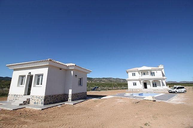 4 slaapkamer Villa te koop in Pinoso met zwembad - € 375.000 (Ref: 10026393)
