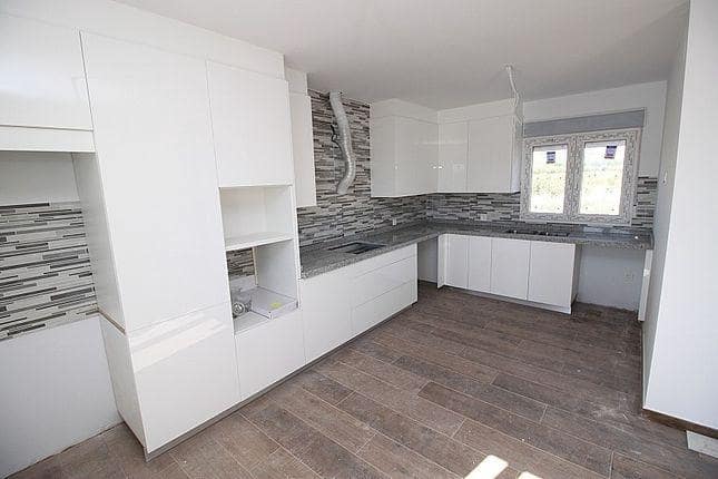 4 slaapkamer Villa te koop in Pinoso met zwembad - € 375.000 (Ref: 10026393)