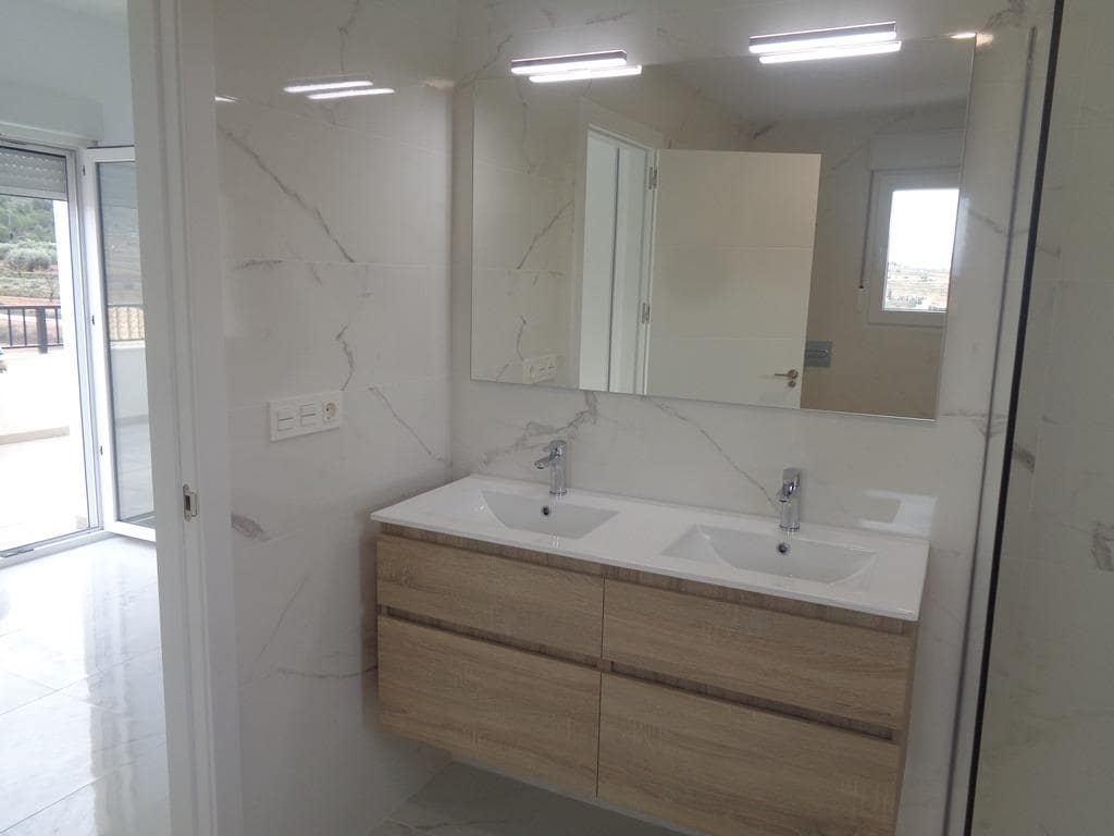 4 slaapkamer Villa te koop in Pinoso met zwembad - € 423.000 (Ref: 10026395)