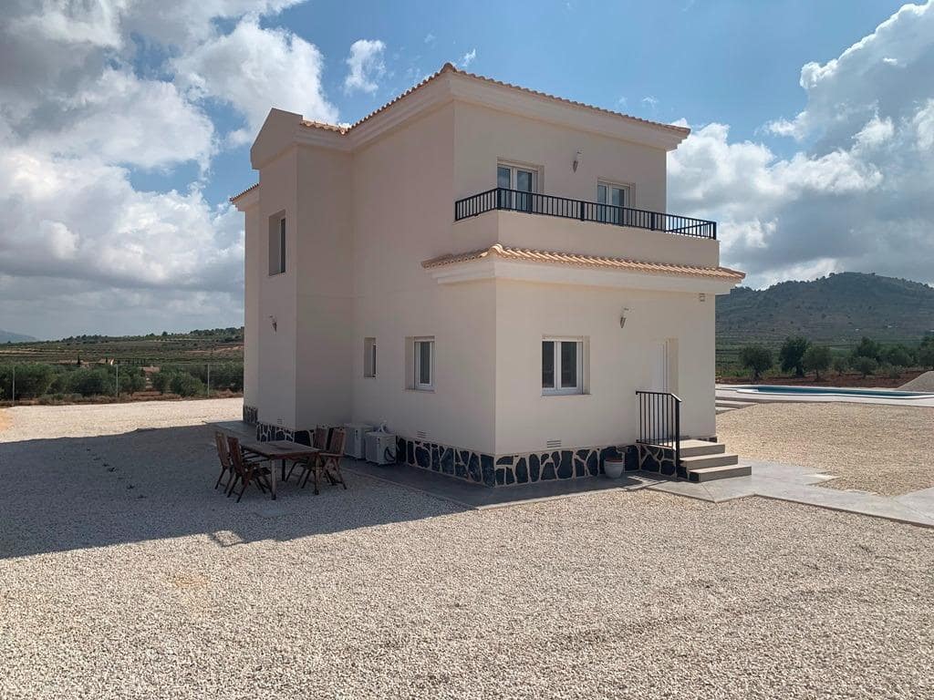 4 slaapkamer Villa te koop in Pinoso met zwembad - € 423.000 (Ref: 10026395)