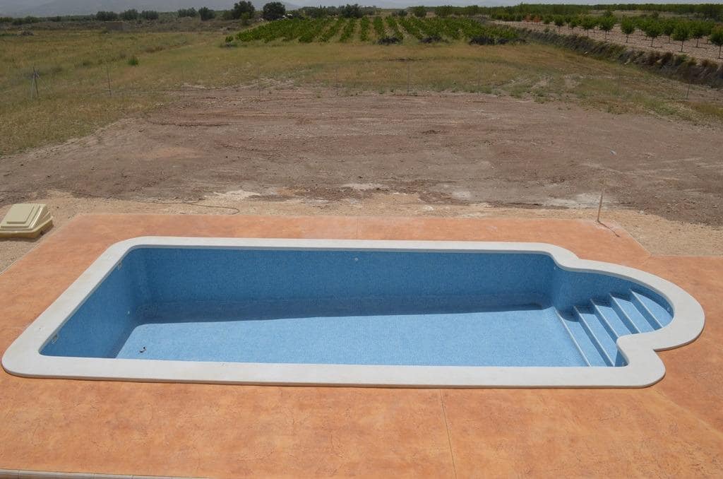 4 Zimmer Villa zu verkaufen in Pinoso mit Pool - 505.000 € (Ref: 10026396)