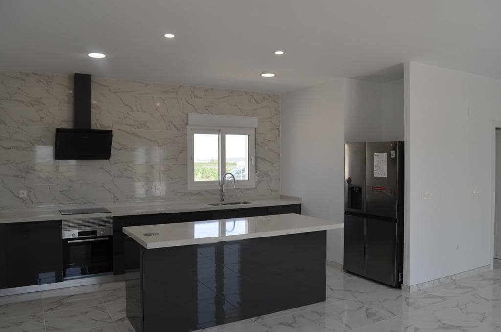 4 sypialnia Willa na sprzedaż w Pinoso z basenem - 505 000 € (Ref: 10026396)