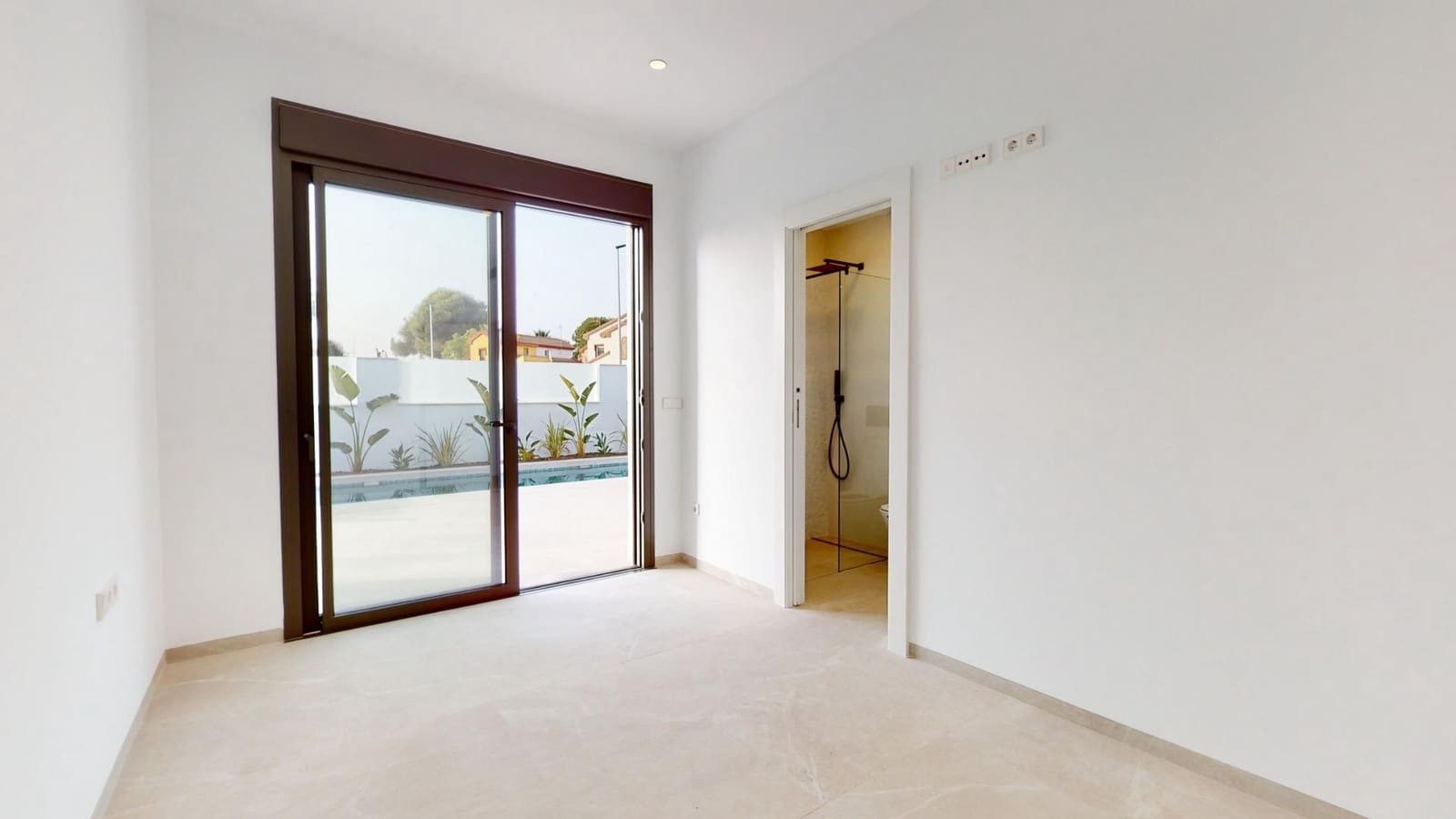 3 Zimmer Villa zu verkaufen in Los Alcazares mit Pool - 719.900 € (Ref: 10026428)