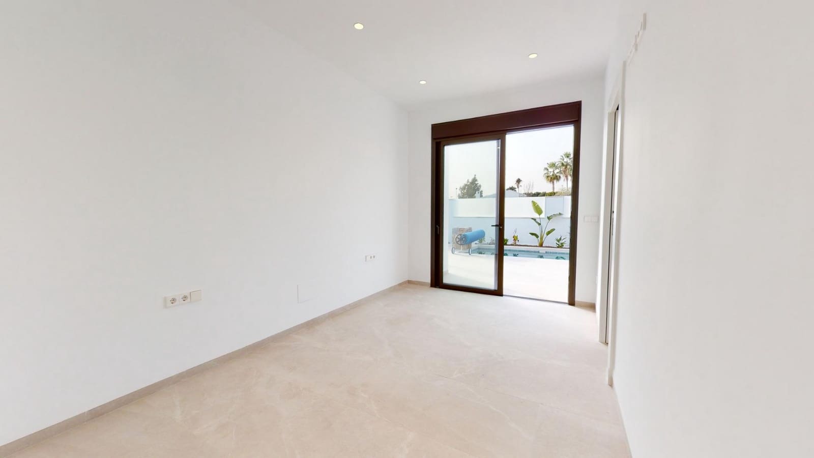 3 Zimmer Villa zu verkaufen in Los Alcazares mit Pool - 719.900 € (Ref: 10026428)