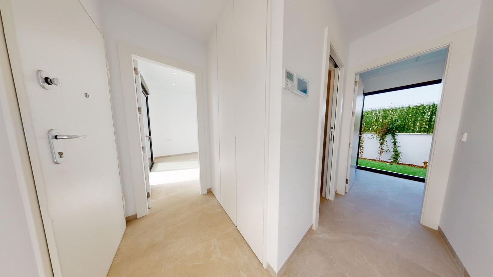 3 Zimmer Villa zu verkaufen in Los Alcazares mit Pool - 719.900 € (Ref: 10026428)