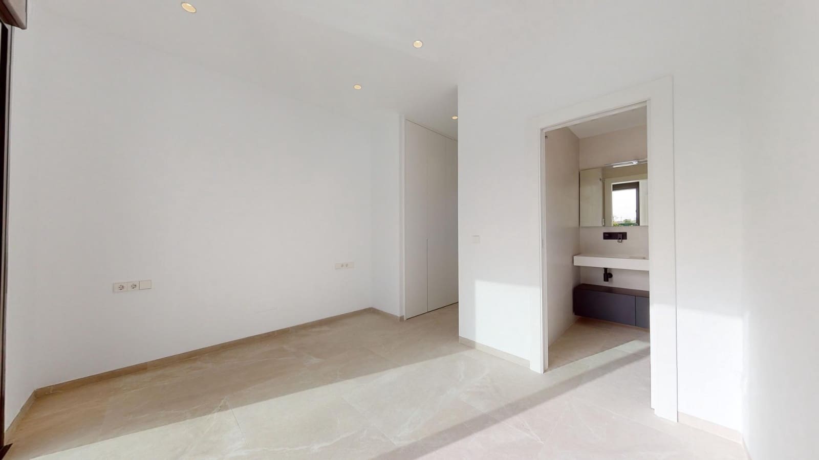 3 Zimmer Villa zu verkaufen in Los Alcazares mit Pool - 719.900 € (Ref: 10026428)