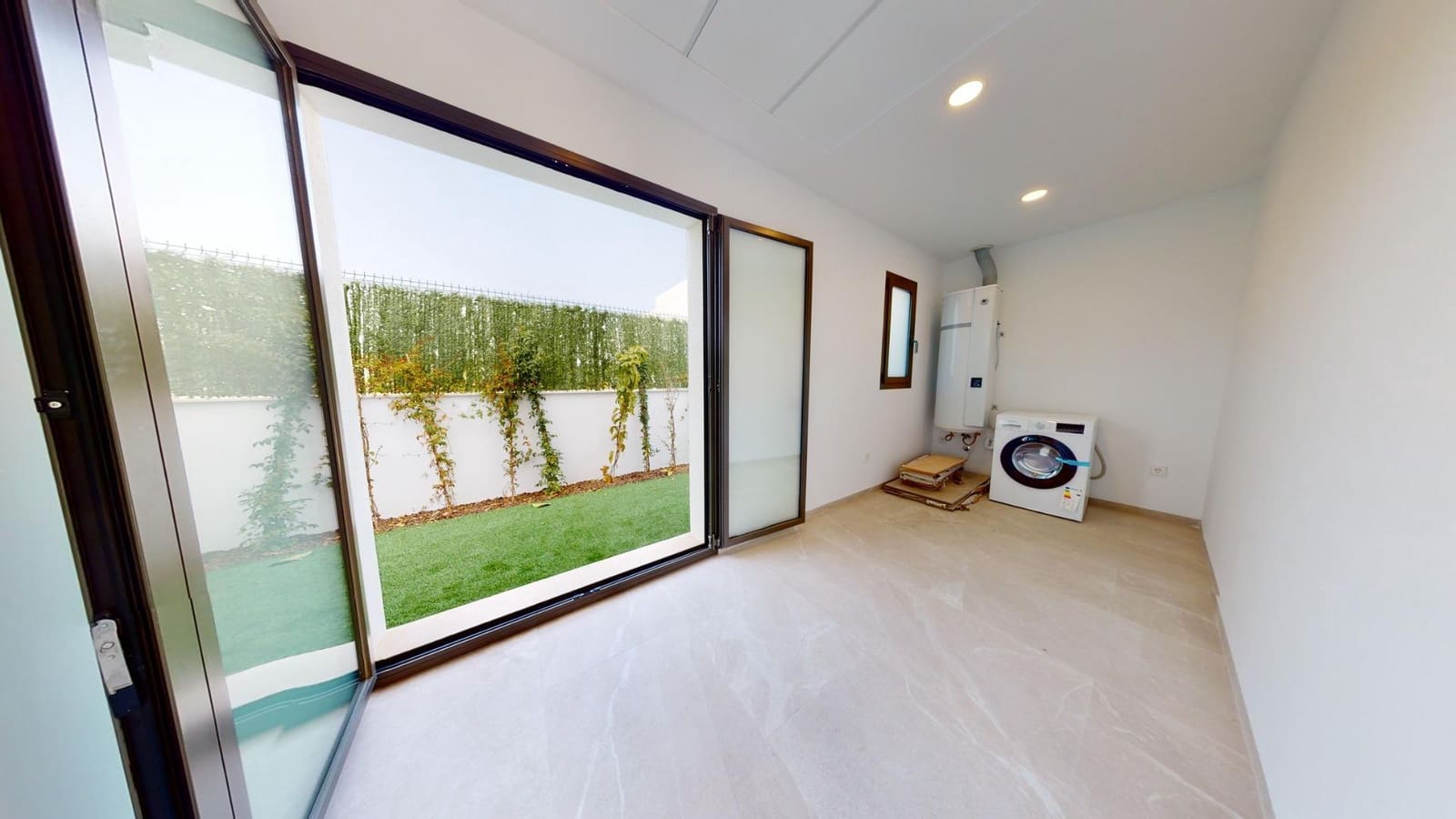 3 Zimmer Villa zu verkaufen in Los Alcazares mit Pool - 719.900 € (Ref: 10026428)