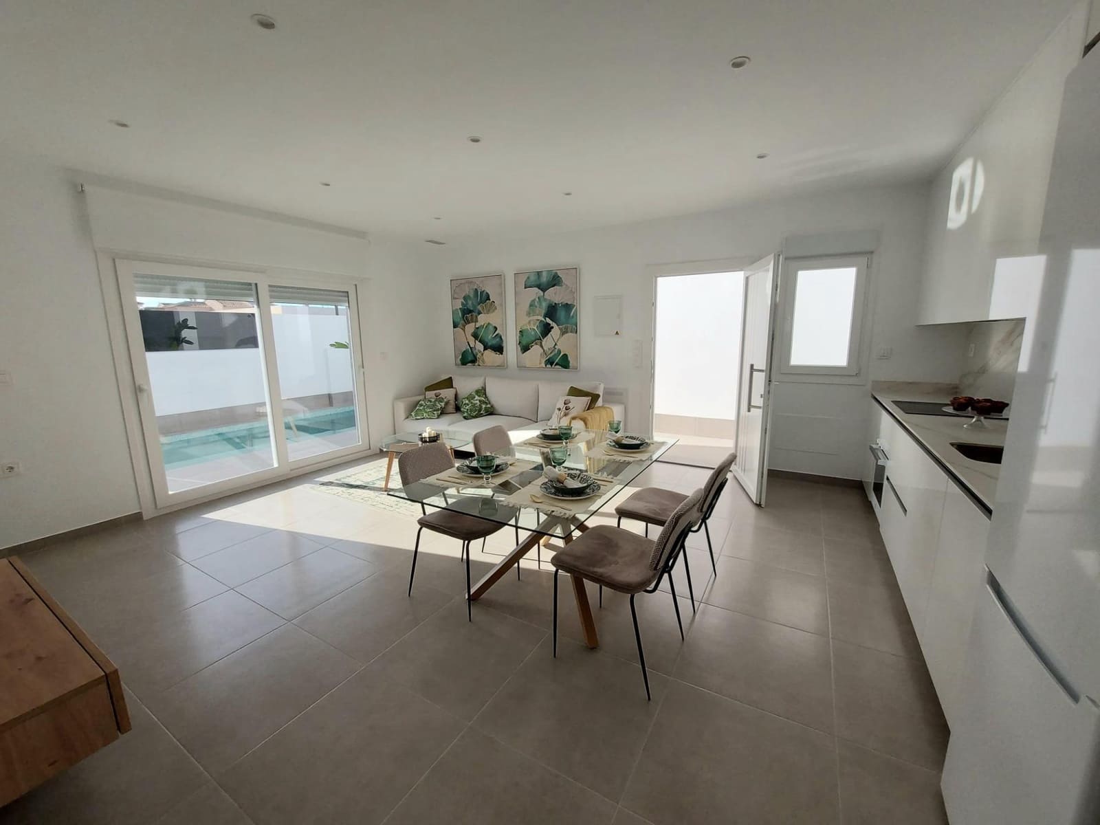2 soveværelse Villa til salg i Roldan med swimmingpool - € 242.500 (Ref: 10029098)