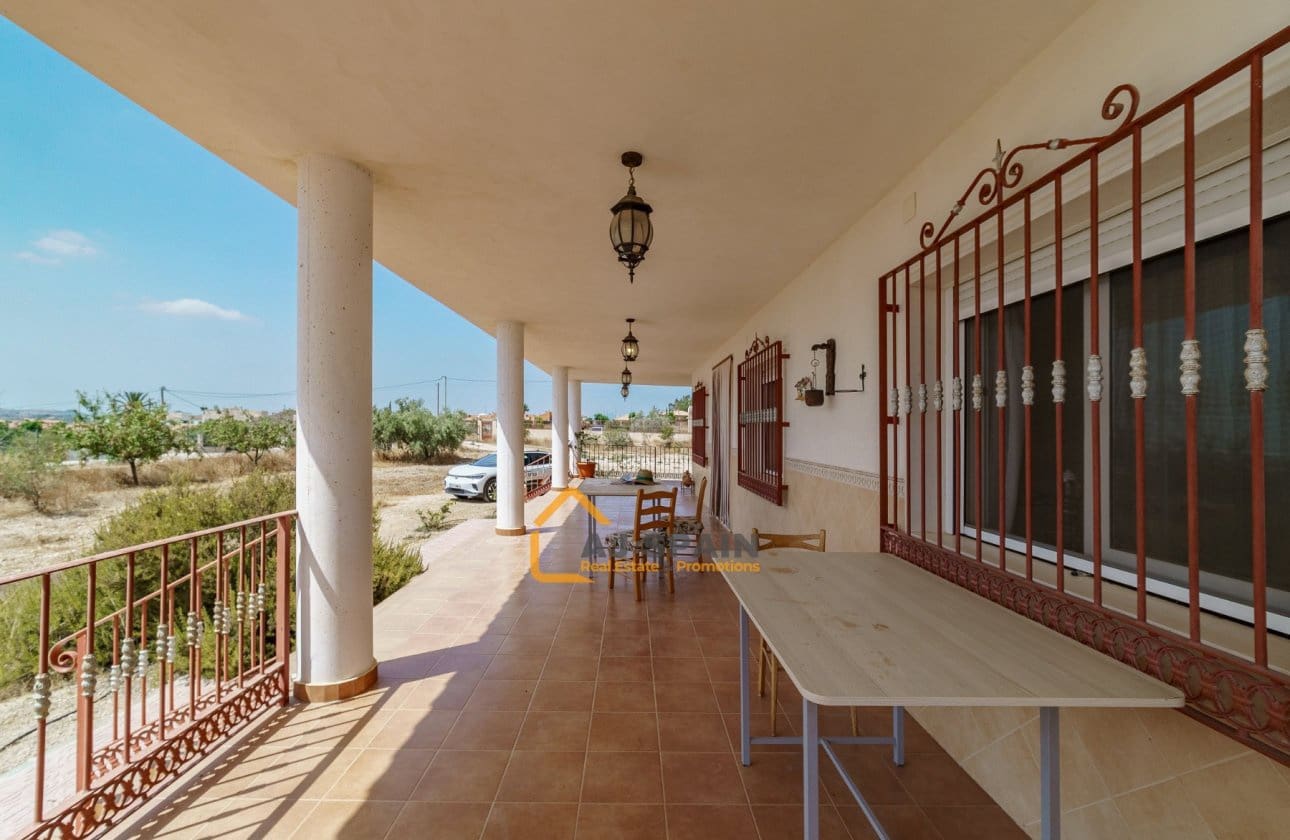 4 bedroom Finca/Country House for sale in Fortuna - € 319,000 (Ref: 10040148)