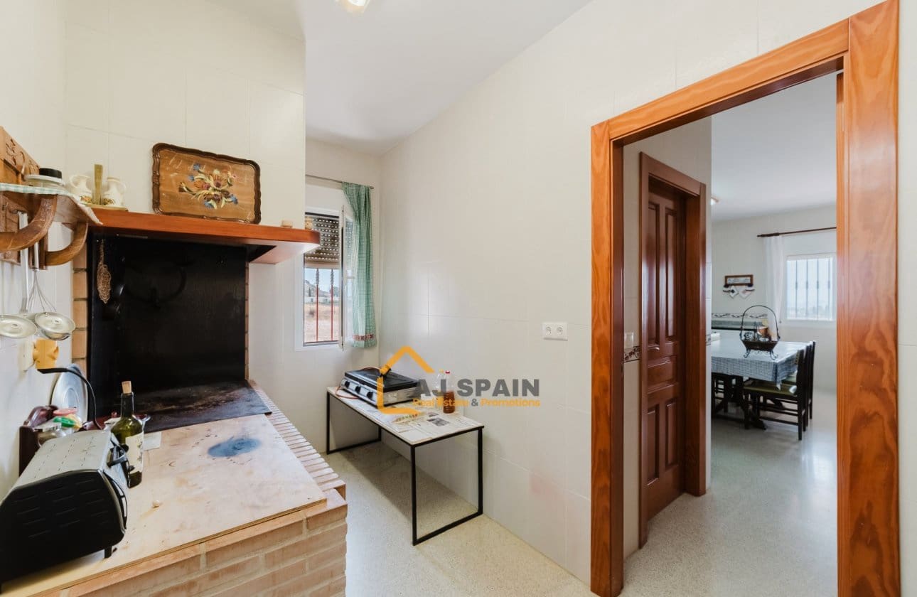 4 bedroom Finca/Country House for sale in Fortuna - € 319,000 (Ref: 10040148)