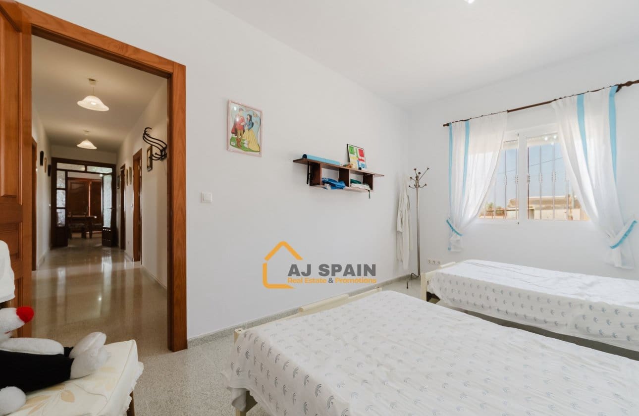 4 bedroom Finca/Country House for sale in Fortuna - € 319,000 (Ref: 10040148)
