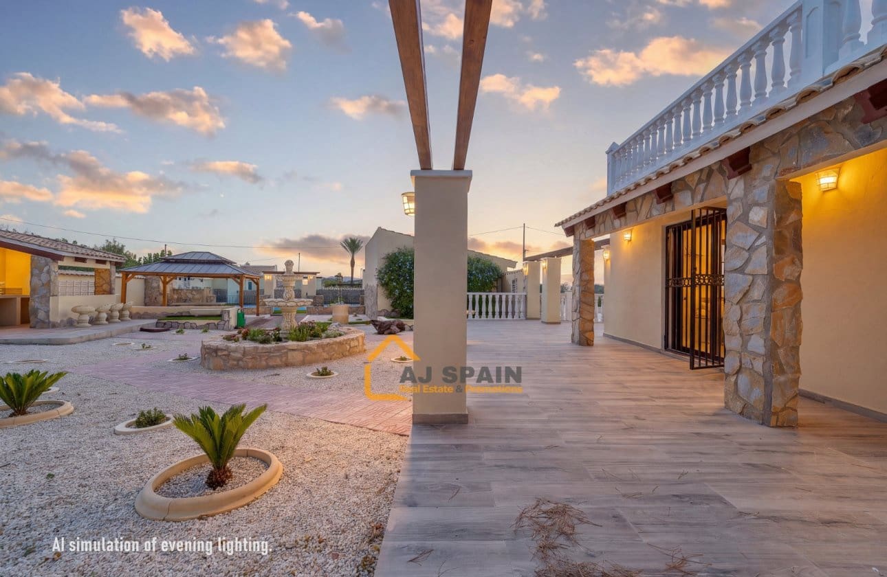 5 bedroom Finca/Country House for sale in Barinas with pool garage - € 472,000 (Ref: 10040212)