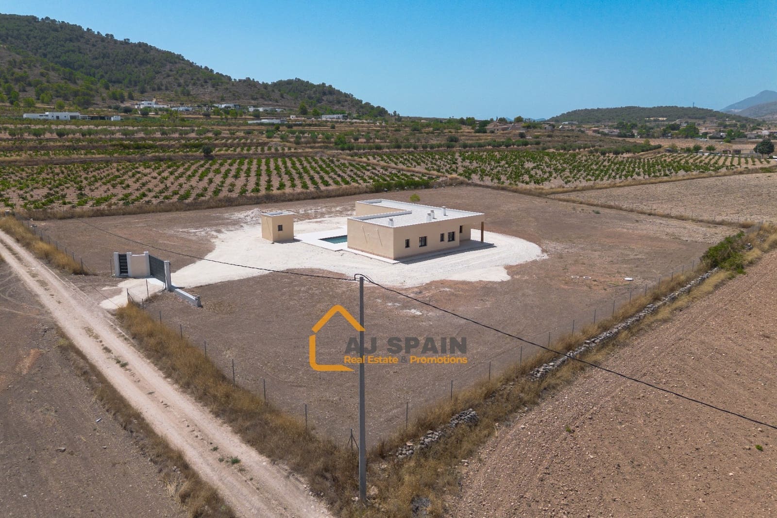 3 bedroom Villa for sale in Canada de la Lena with pool garage - € 420,000 (Ref: 10041759)