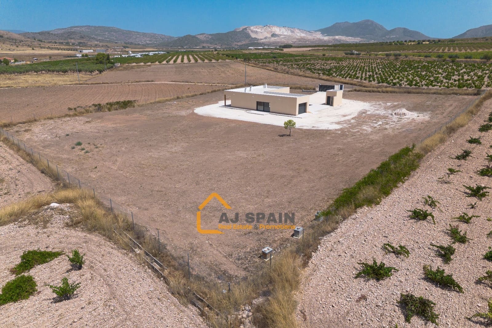 3 bedroom Villa for sale in Canada de la Lena with pool garage - € 420,000 (Ref: 10041759)