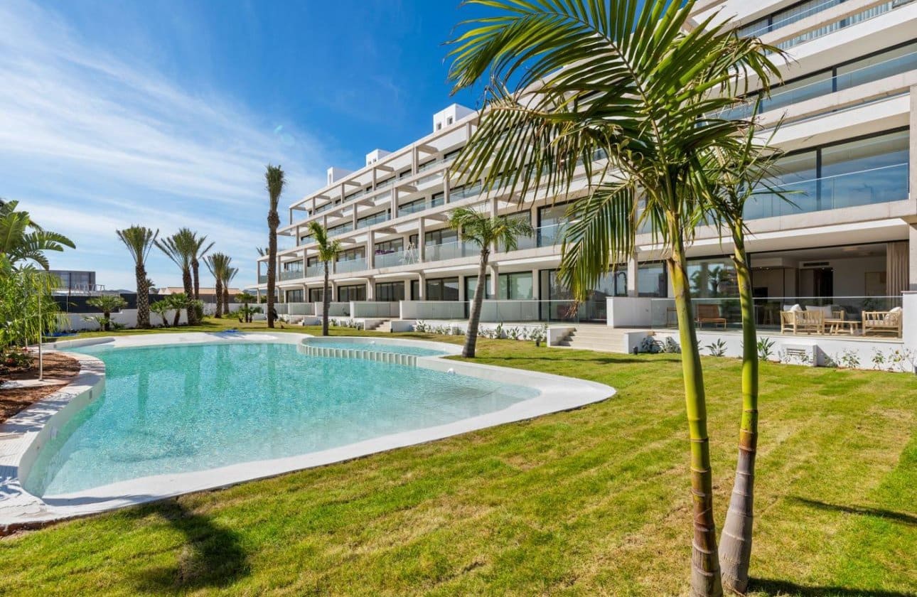 2 bedroom Apartment for sale in Mar de Cristal with pool garage - € 358,000 (Ref: 10047968)