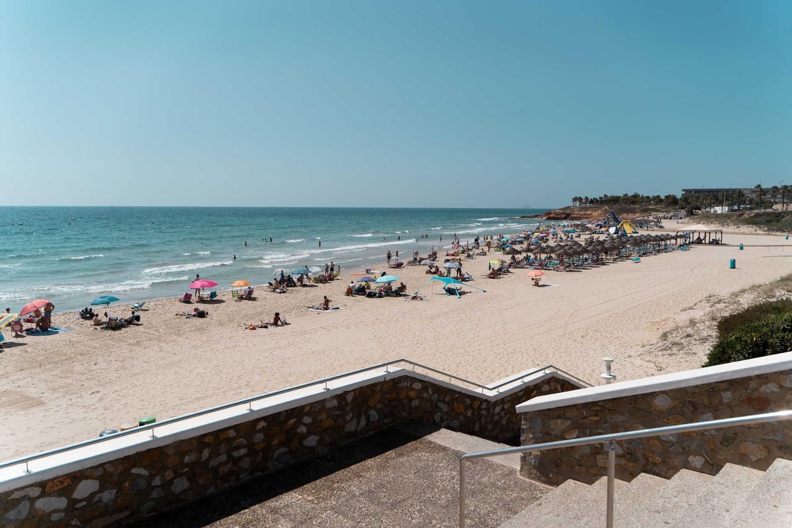 Chalet de 3 habitaciones en Pilar de la Horadada en venta con piscina garaje - 559.900 € (Ref: 10047993)
