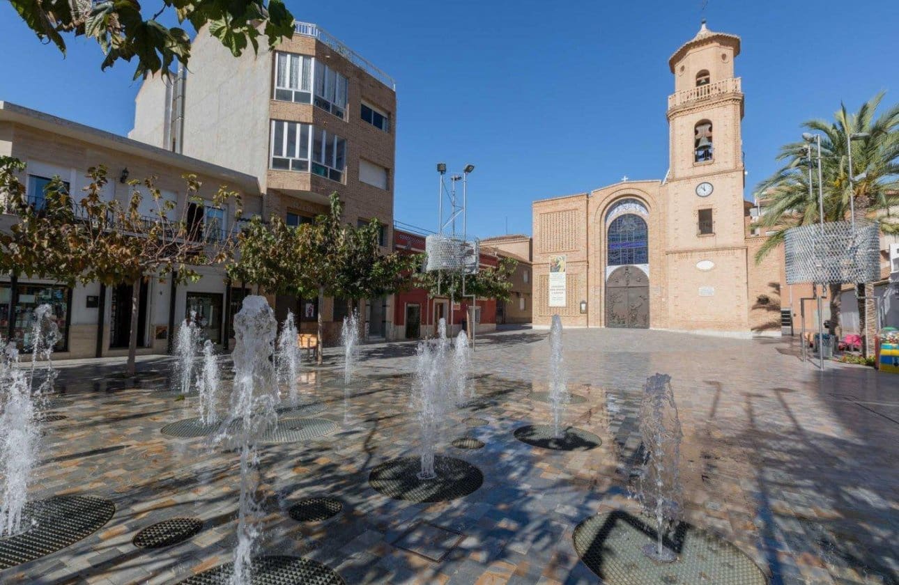 3 bedroom Semi-detached Villa for sale in Pilar de la Horadada with garage - € 415,000 (Ref: 10048009)