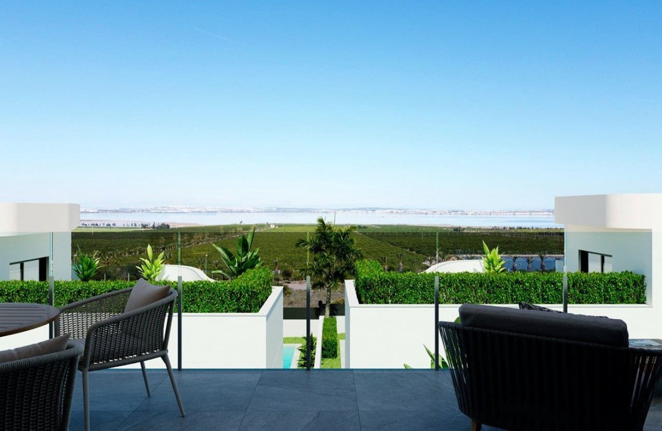 2 soveværelse Lejlighed til salg i Torrevieja med swimmingpool garage - € 330.000 (Ref: 10048784)