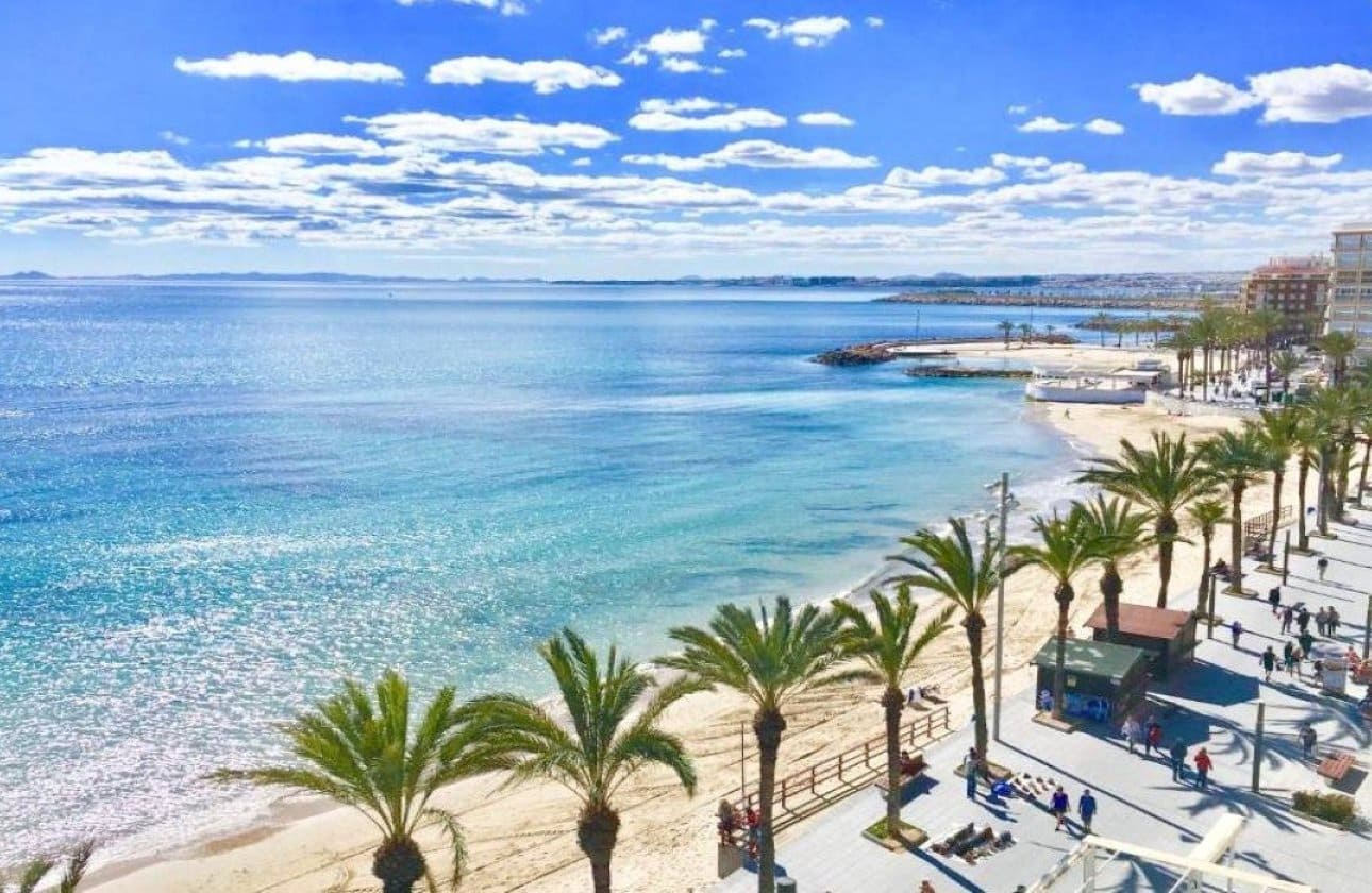 2 soveværelse Lejlighed til salg i Torrevieja med swimmingpool garage - € 330.000 (Ref: 10048784)