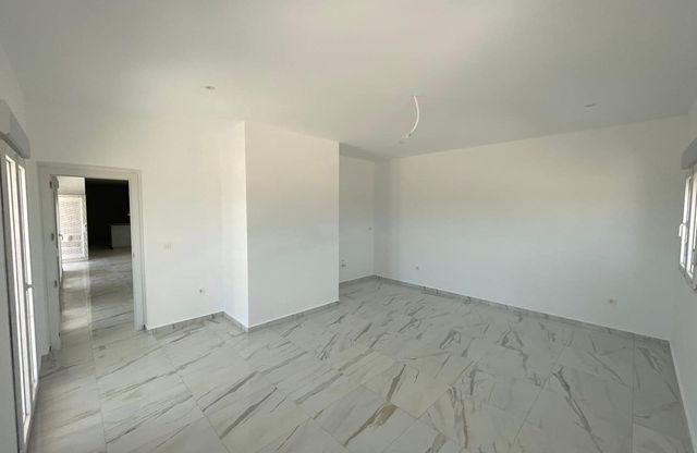 6 slaapkamer Villa te koop in Pinoso met zwembad garage - € 611.000 (Ref: 10051052)