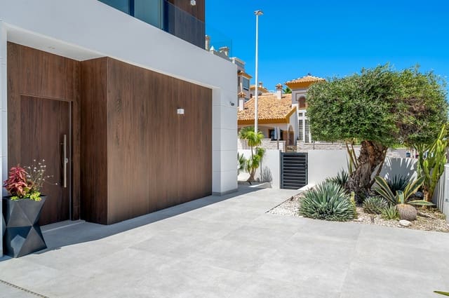 4 sovrum Villa till salu i Los Secanos, Guardamar del Segura med pool - 1 250 000 € (Ref: 10063827)