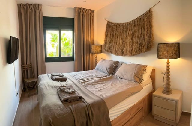 2 Zimmer Apartment zu verkaufen in La Zenia, Orihuela mit Pool - 279.000 € (Ref: 10063833)