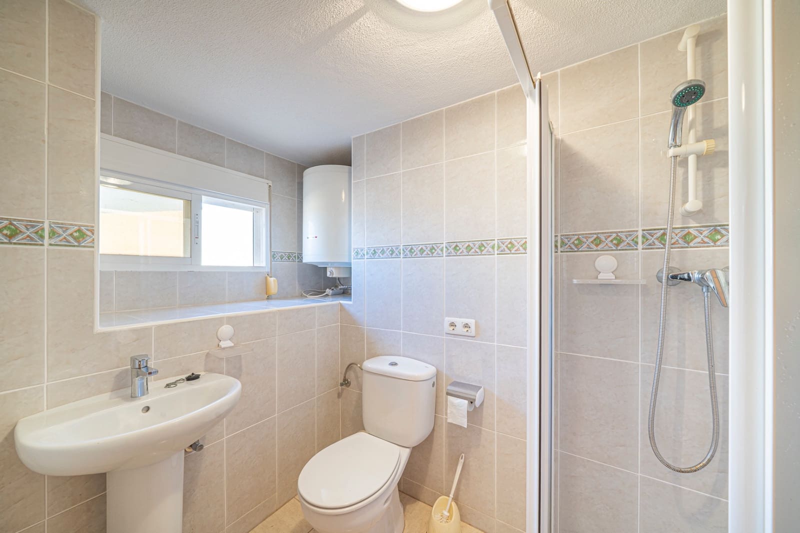 Chalet de 5 habitaciones en Ciudad Quesada en venta con garaje - 359.000 € (Ref: 10070372)