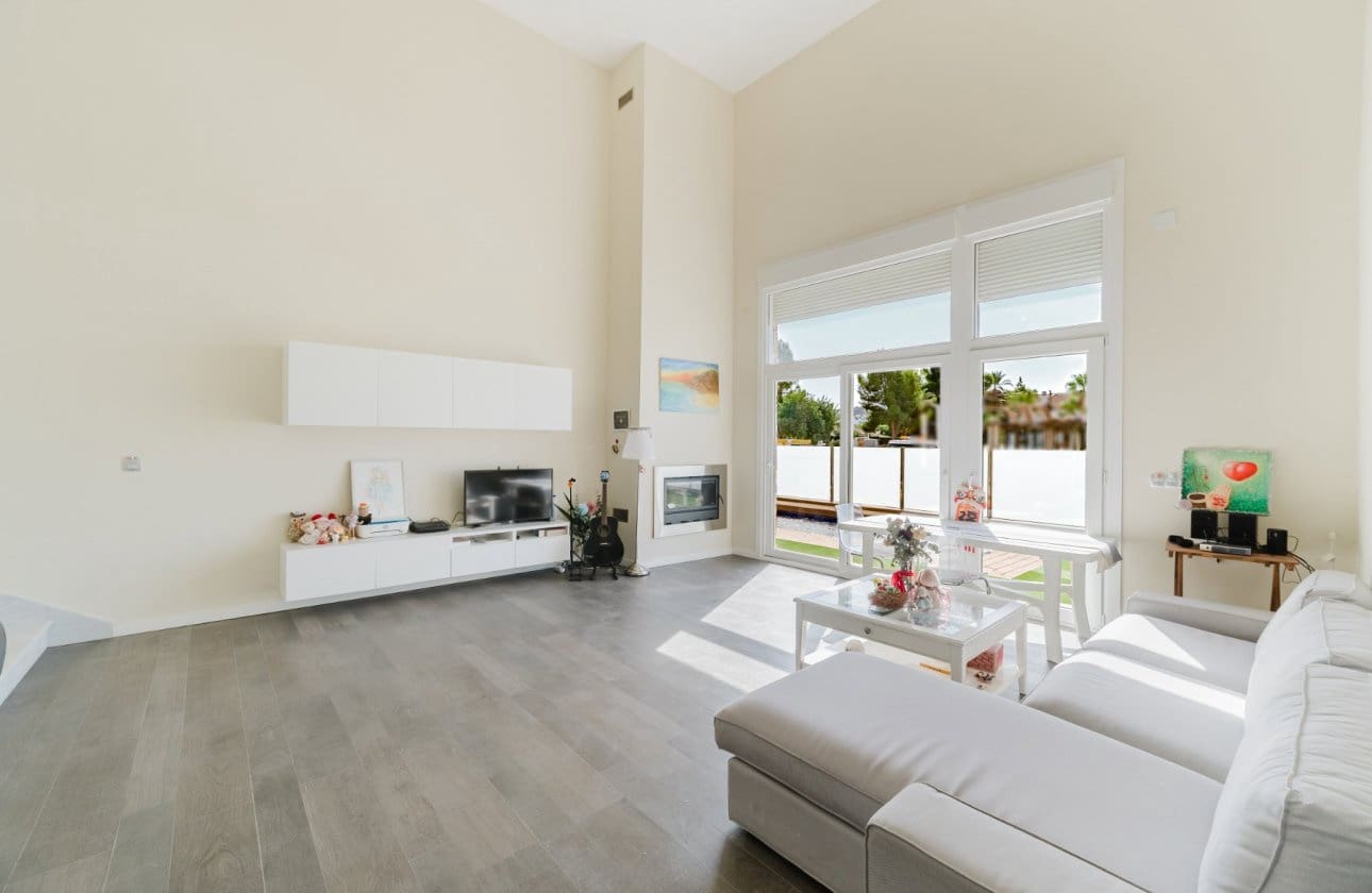 4 bedroom Villa for sale in La Alcayna with pool garage - € 559,000 (Ref: 10080016)