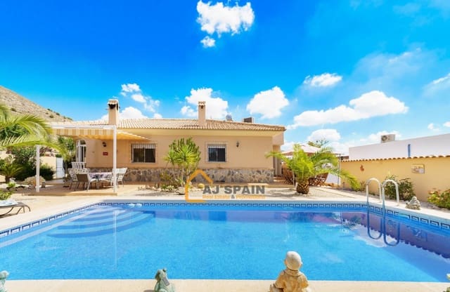 3 soveværelse Villa til salg i Fortuna med swimmingpool - € 289.000 (Ref: 10089977)