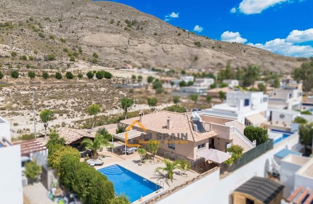 3 soveværelse Villa til salg i Fortuna med swimmingpool - € 289.000 (Ref: 10089977)