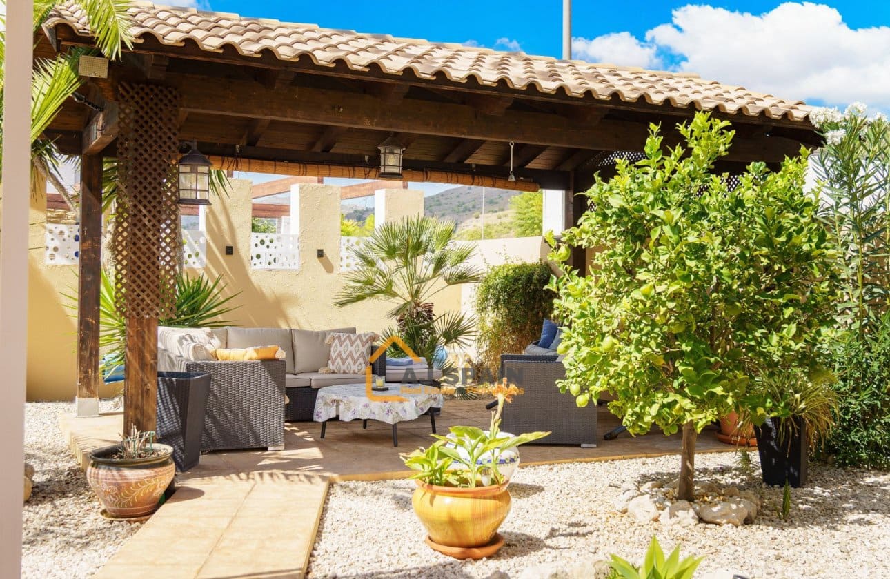 3 bedroom Villa for sale in Fortuna with pool - € 289,000 (Ref: 10089977)
