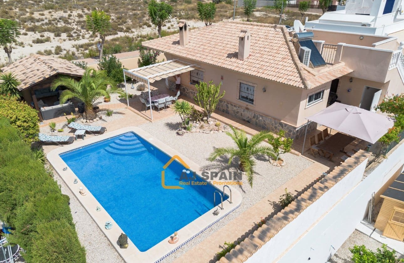 3 bedroom Villa for sale in Fortuna with pool - € 289,000 (Ref: 10089977)