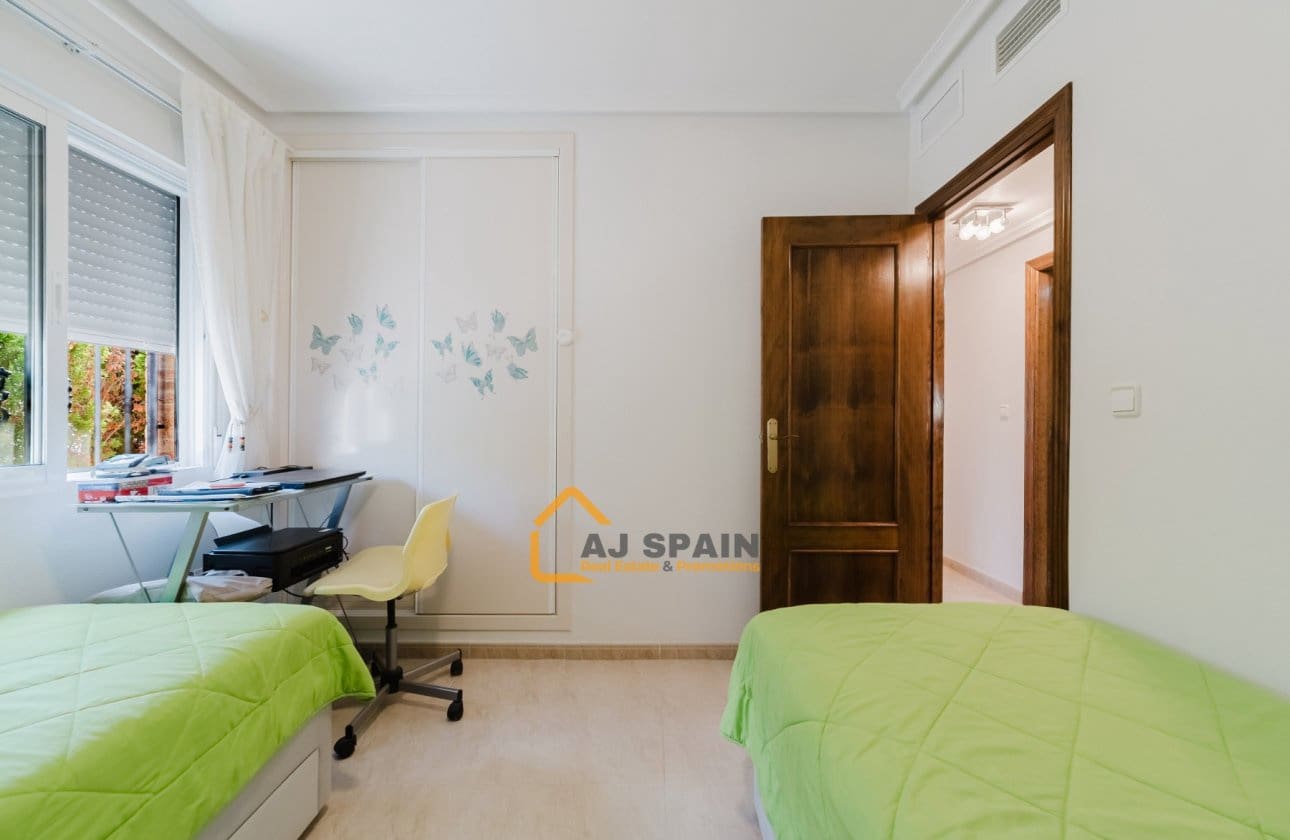 3 bedroom Villa for sale in Fortuna with pool - € 289,000 (Ref: 10089977)