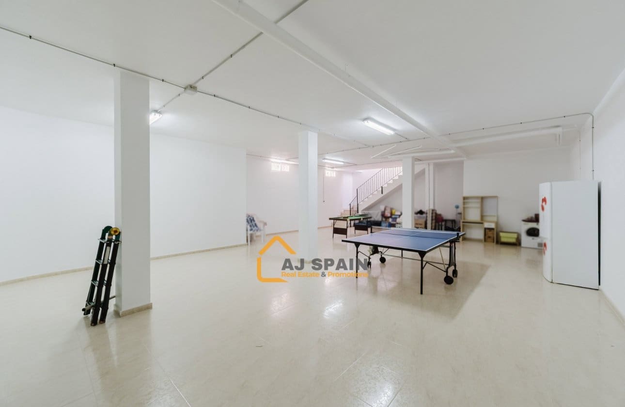 3 bedroom Villa for sale in Fortuna with pool - € 289,000 (Ref: 10089977)