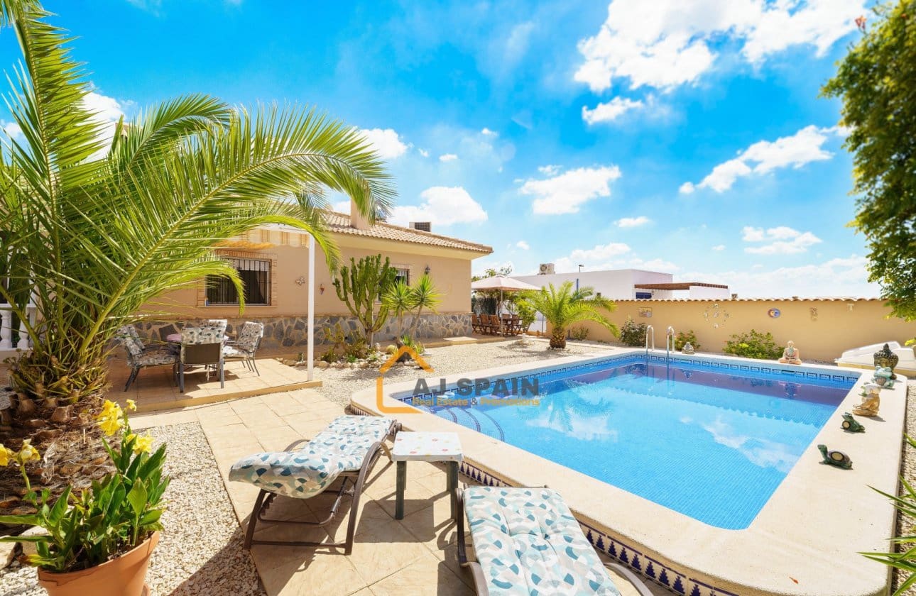 3 bedroom Villa for sale in Fortuna with pool - € 289,000 (Ref: 10089977)