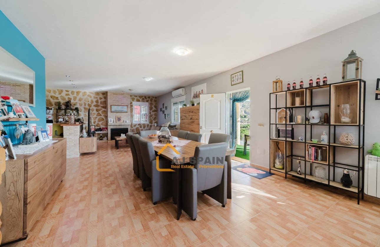 4 bedroom Finca/Country House for sale in Fortuna with pool garage - € 329,000 (Ref: 10089978)