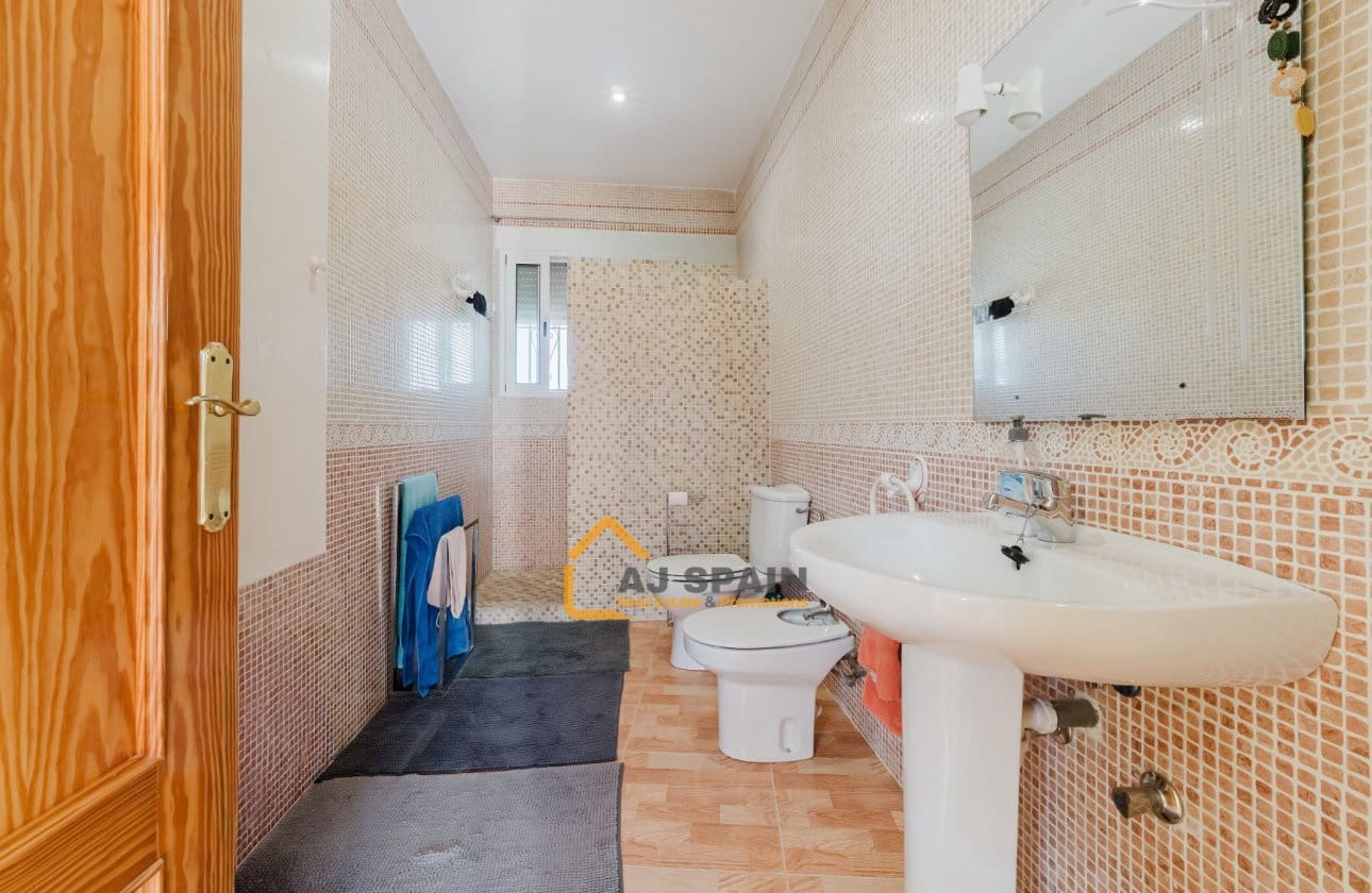 4 bedroom Finca/Country House for sale in Fortuna with pool garage - € 329,000 (Ref: 10089978)