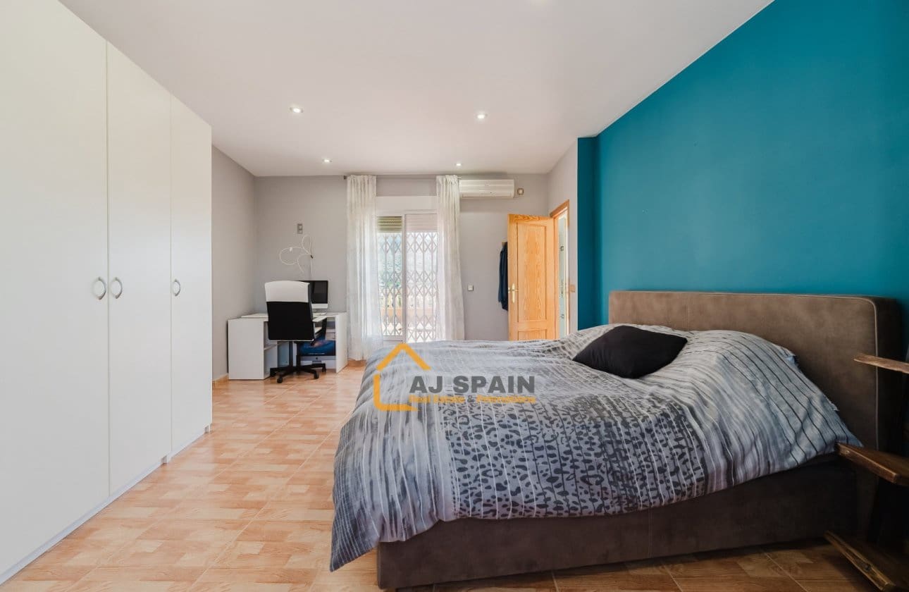 4 bedroom Finca/Country House for sale in Fortuna with pool garage - € 329,000 (Ref: 10089978)