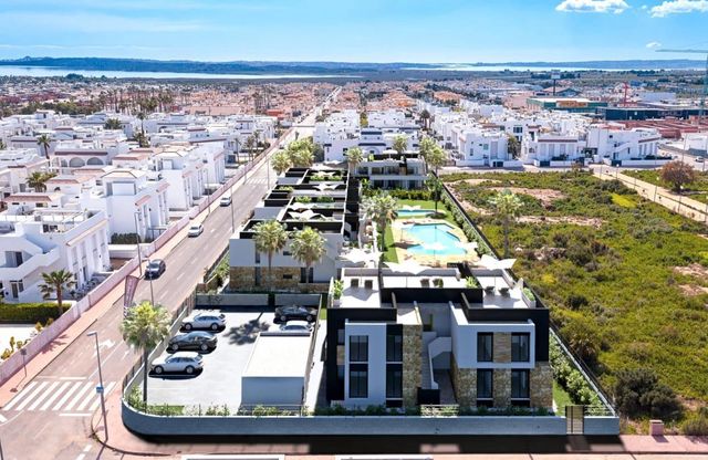 2 chambre Appartement à vendre à Ciudad Quesada, Rojales avec piscine garage - 314 000 € (Ref: 10100892)