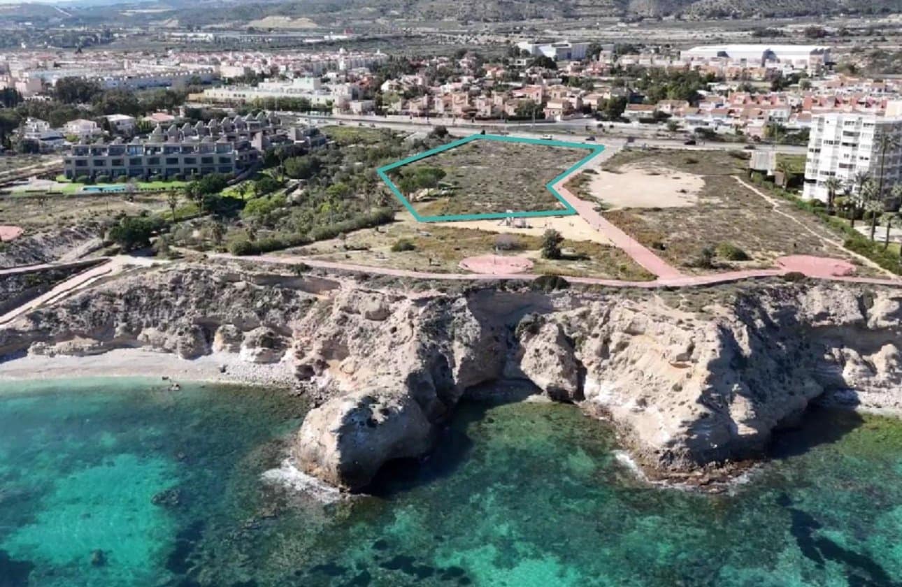 3 sovrum Semi-fristående Villa till salu i El Campello med pool - 737 000 € (Ref: 10100894)