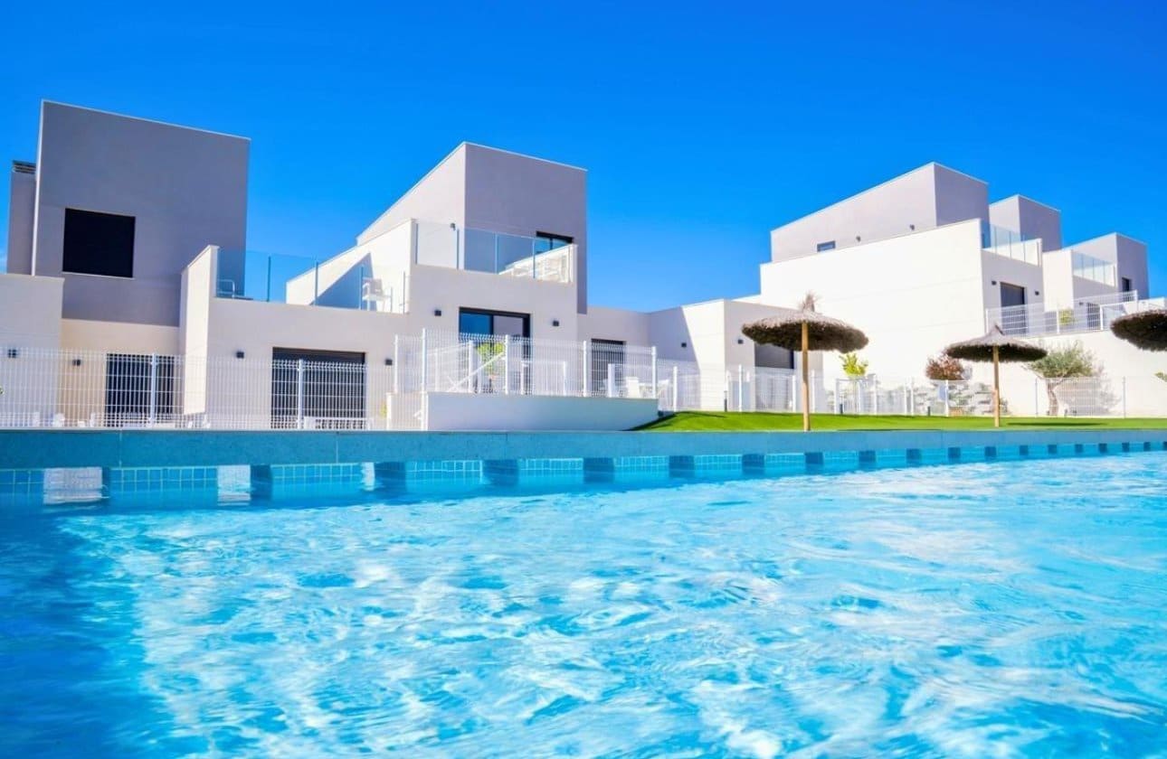 3 sovrum Semi-fristående Villa till salu i Banos y Mendigo med pool - 315 500 € (Ref: 10100897)