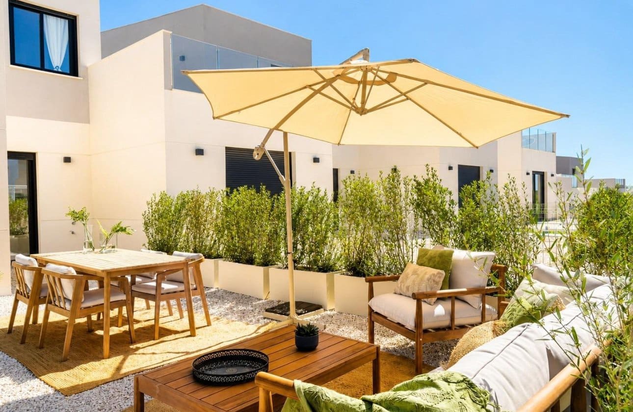 3 sovrum Semi-fristående Villa till salu i Banos y Mendigo med pool - 315 500 € (Ref: 10100897)