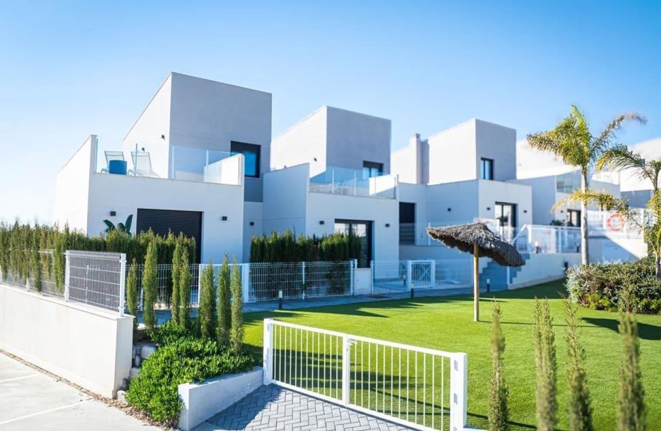 3 sovrum Semi-fristående Villa till salu i Banos y Mendigo med pool - 315 500 € (Ref: 10100897)