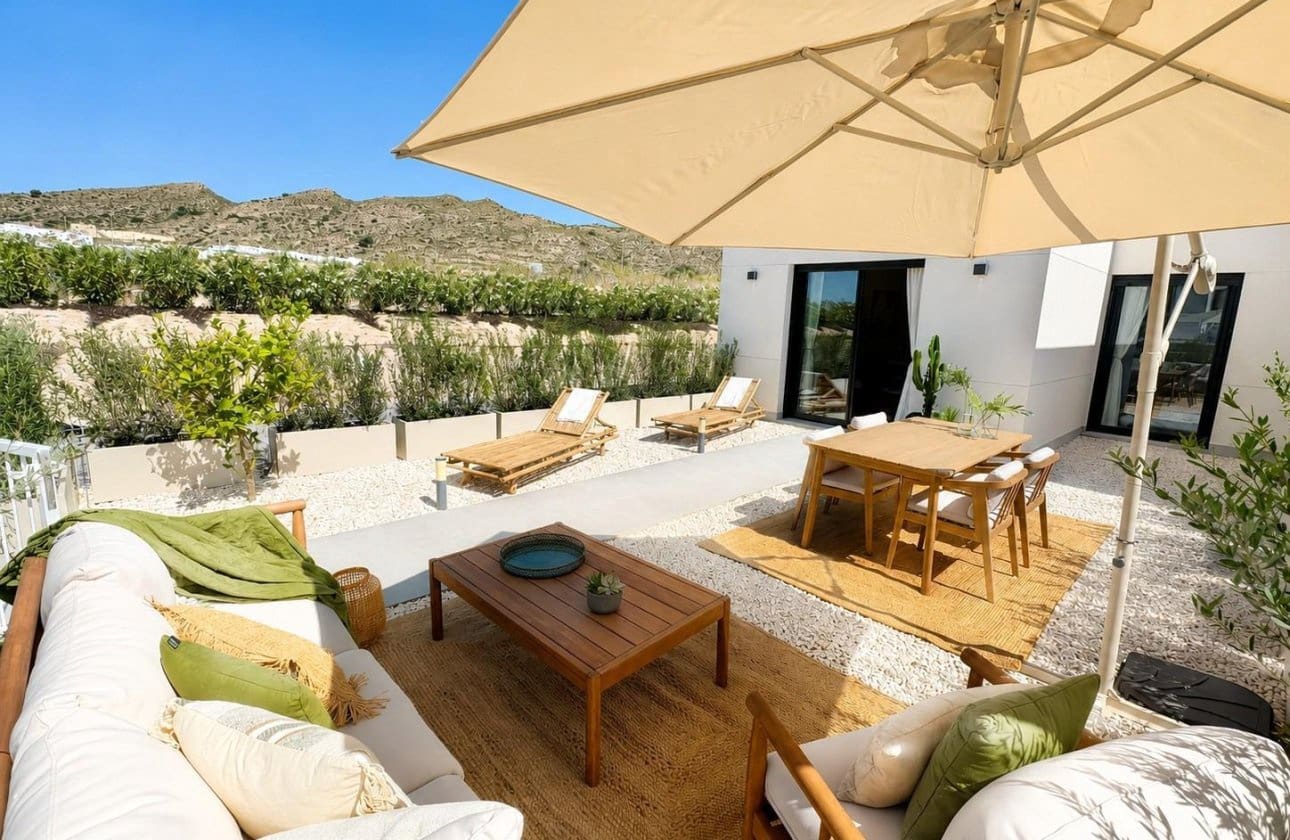 3 sovrum Semi-fristående Villa till salu i Banos y Mendigo med pool - 315 500 € (Ref: 10100897)