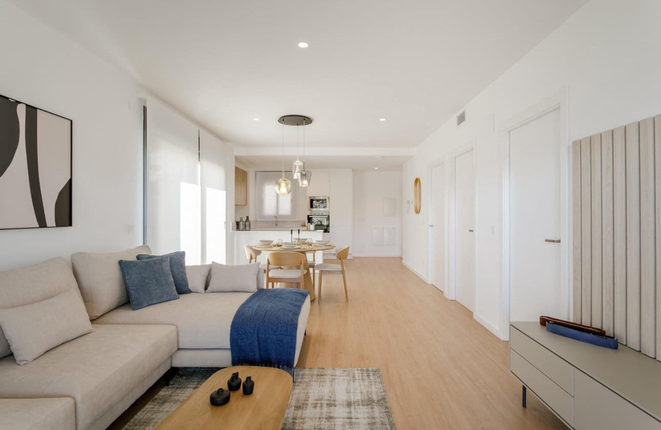 Apartamento de 2 habitaciones en Torrevieja en venta con piscina - 330.000 € (Ref: 10100899)
