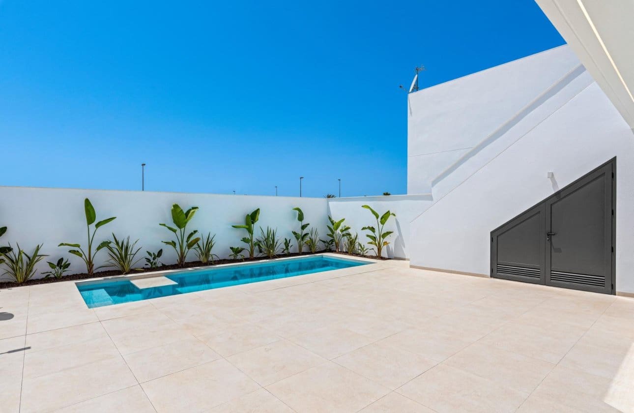 3 Zimmer Villa zu verkaufen in Los Alcazares mit Pool - 499.900 € (Ref: 10100910)