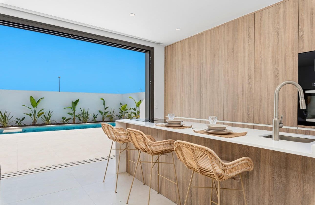 3 Zimmer Villa zu verkaufen in Los Alcazares mit Pool - 499.900 € (Ref: 10100910)