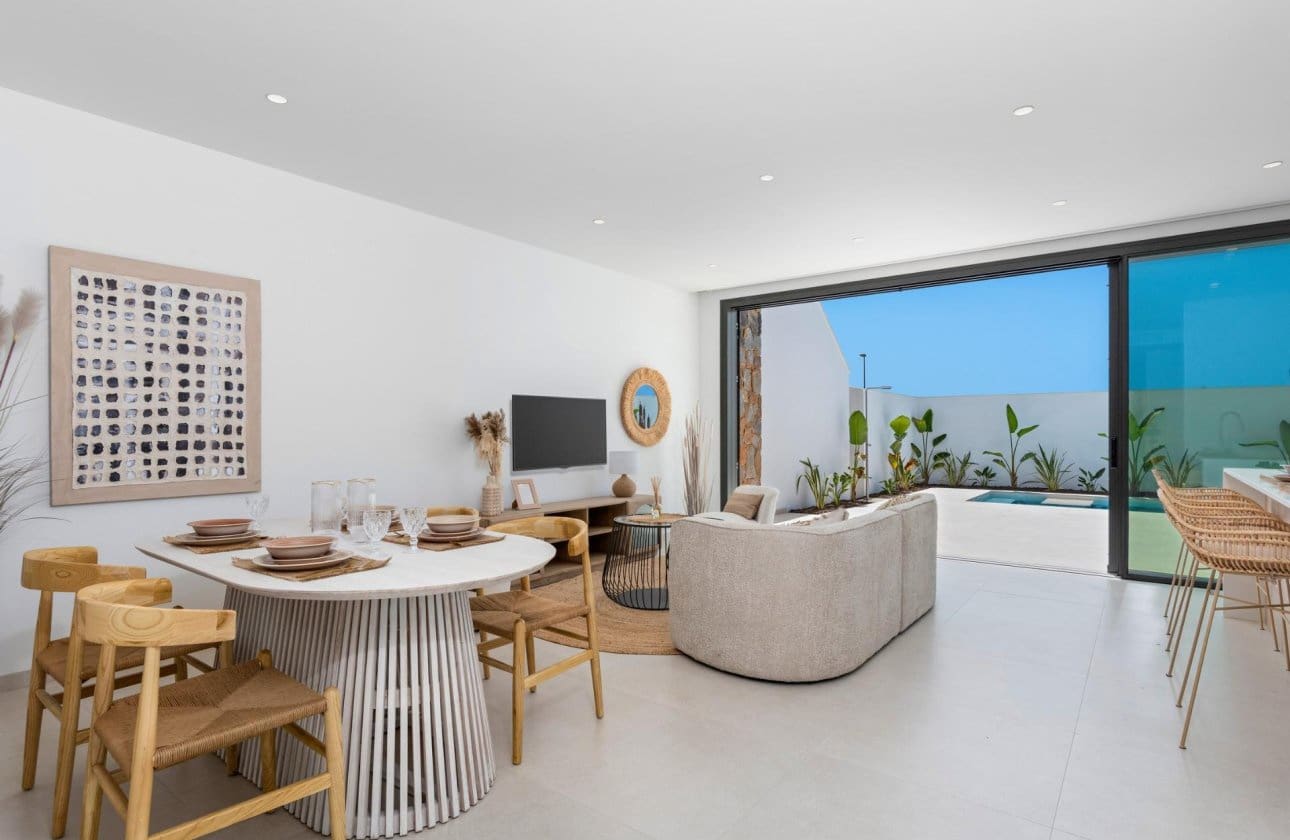 3 Zimmer Villa zu verkaufen in Los Alcazares mit Pool - 499.900 € (Ref: 10100910)